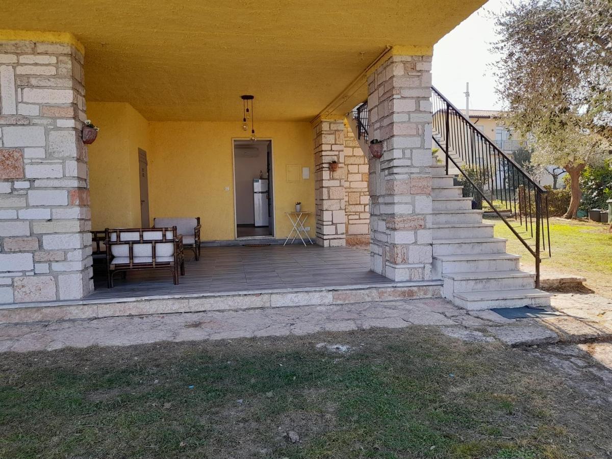 Villa La Magnolia - Private Beach Access, Garden, Views Lazise Bagian luar foto