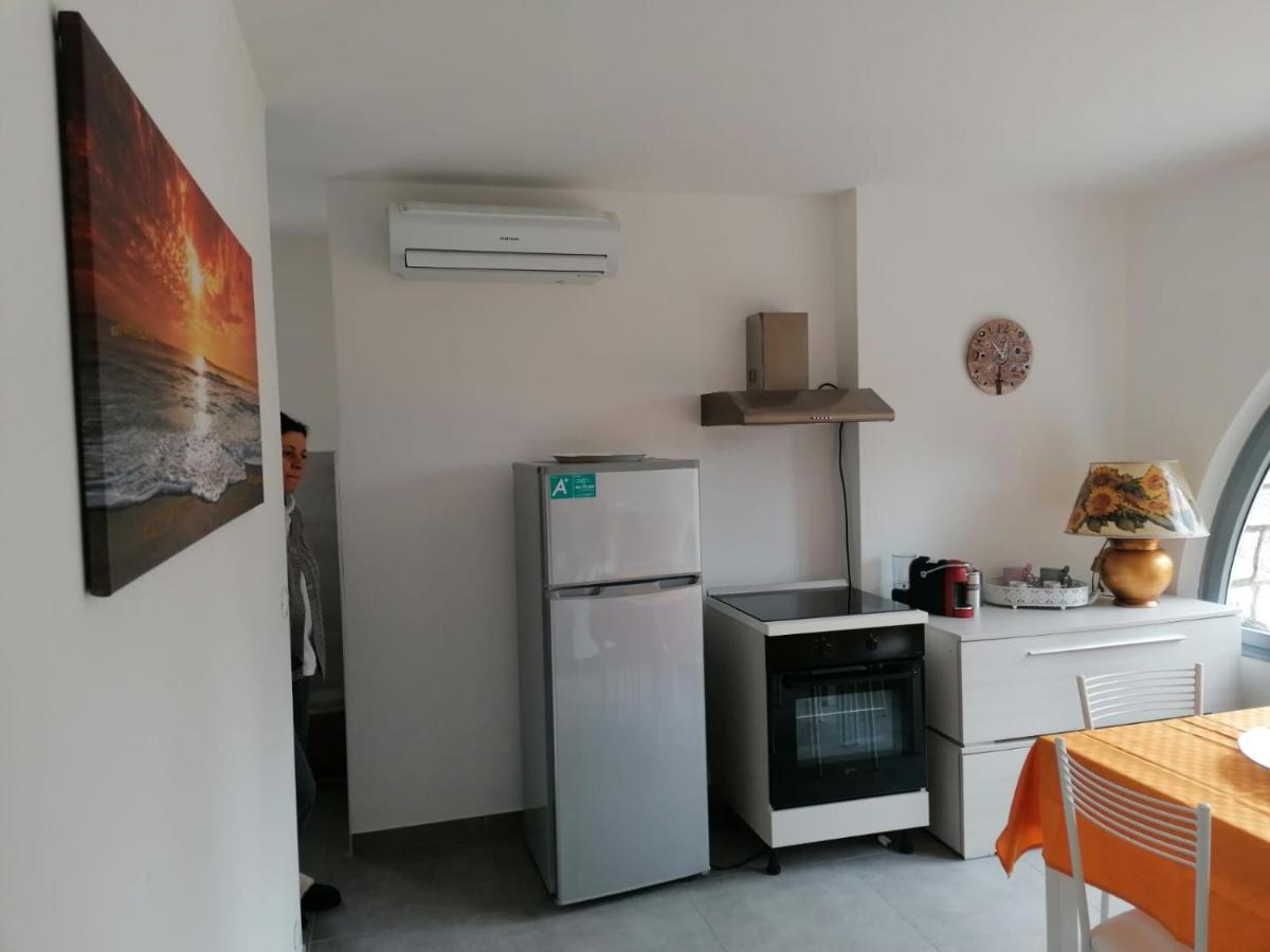 Villa La Magnolia - Private Beach Access, Garden, Views Lazise Bagian luar foto