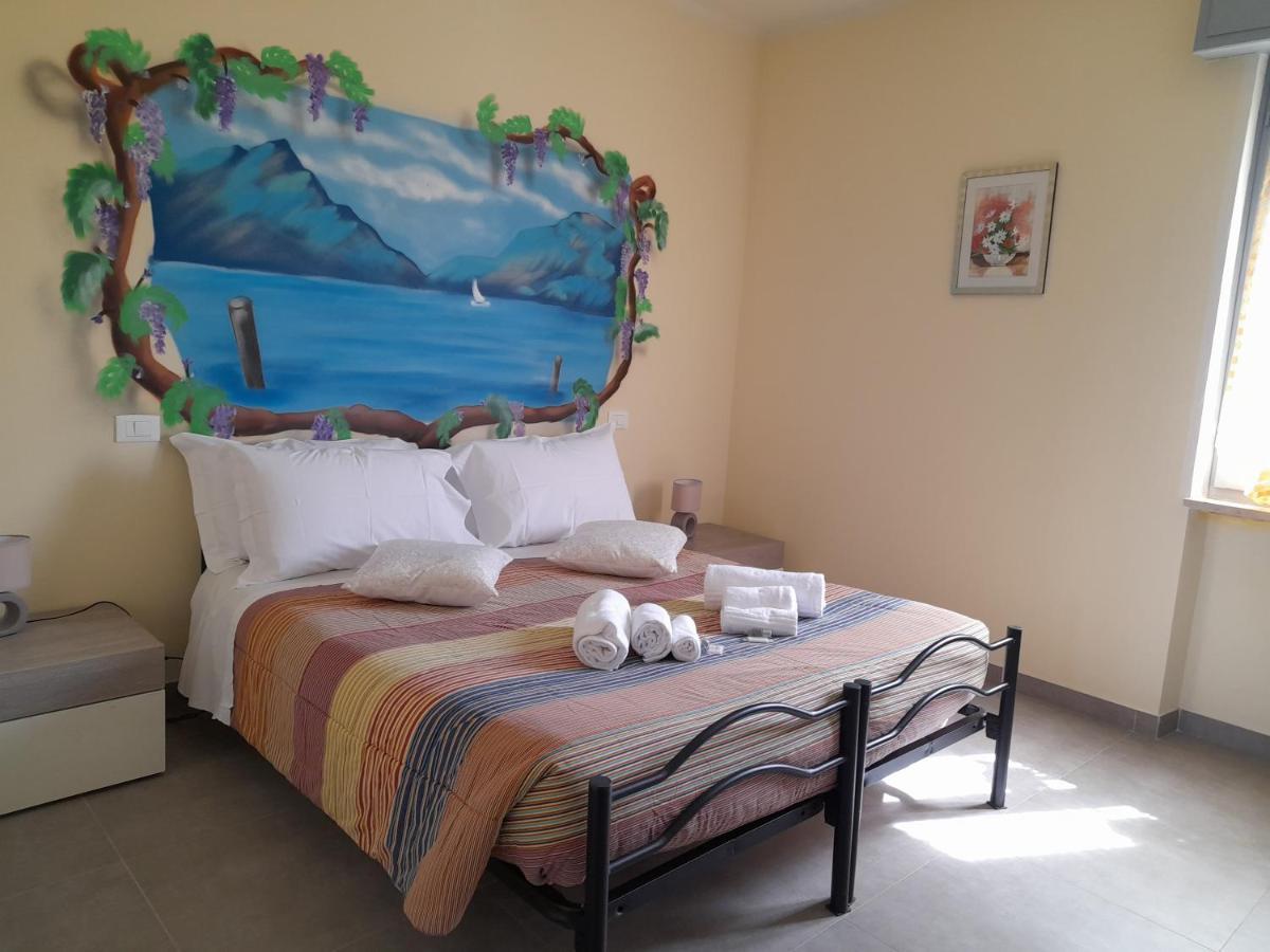 Villa La Magnolia - Private Beach Access, Garden, Views Lazise Bagian luar foto