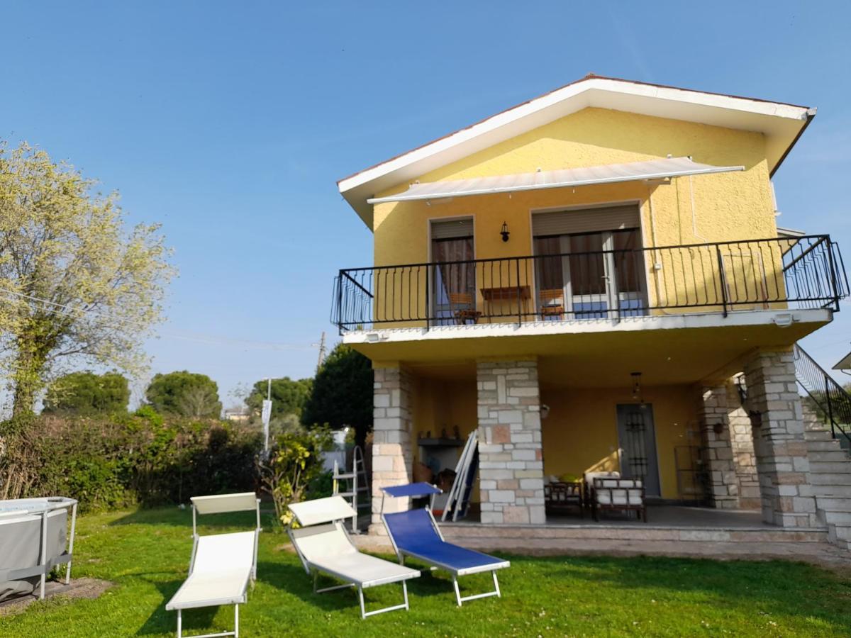 Villa La Magnolia - Private Beach Access, Garden, Views Lazise Bagian luar foto
