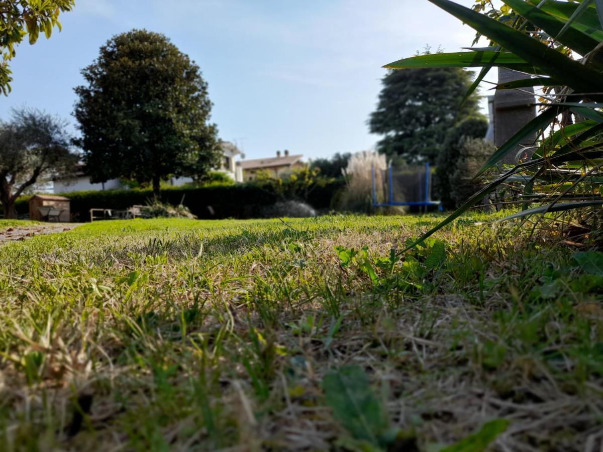 Villa La Magnolia - Private Beach Access, Garden, Views Lazise Bagian luar foto