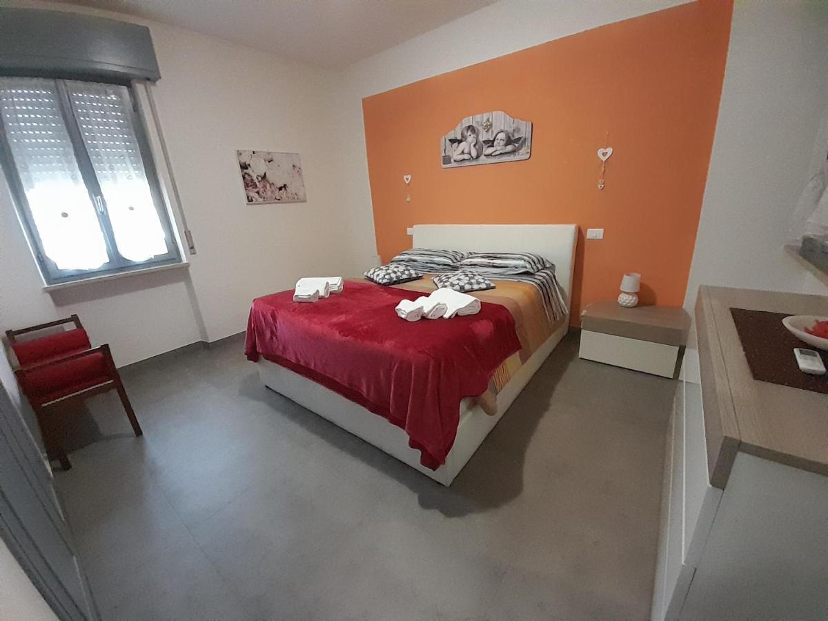 Villa La Magnolia - Private Beach Access, Garden, Views Lazise Bagian luar foto