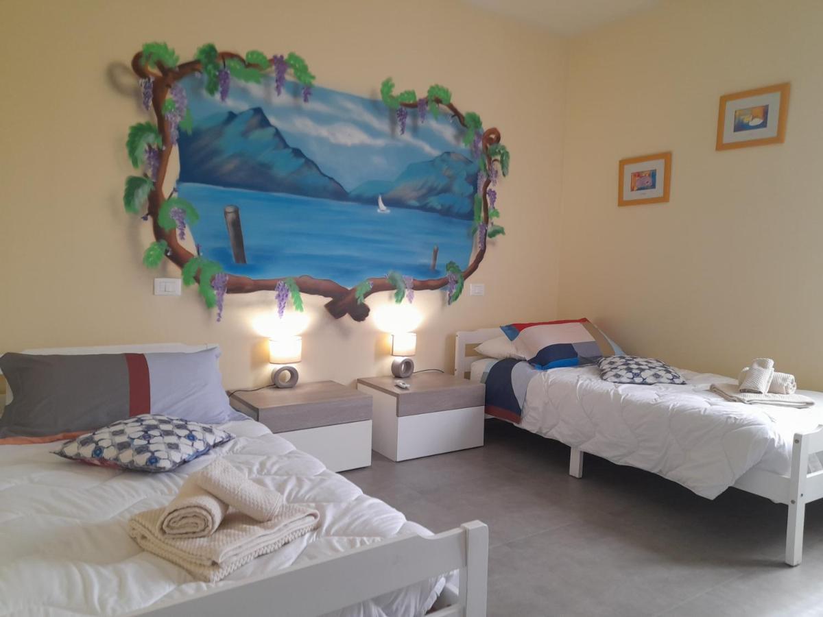 Villa La Magnolia - Private Beach Access, Garden, Views Lazise Bagian luar foto