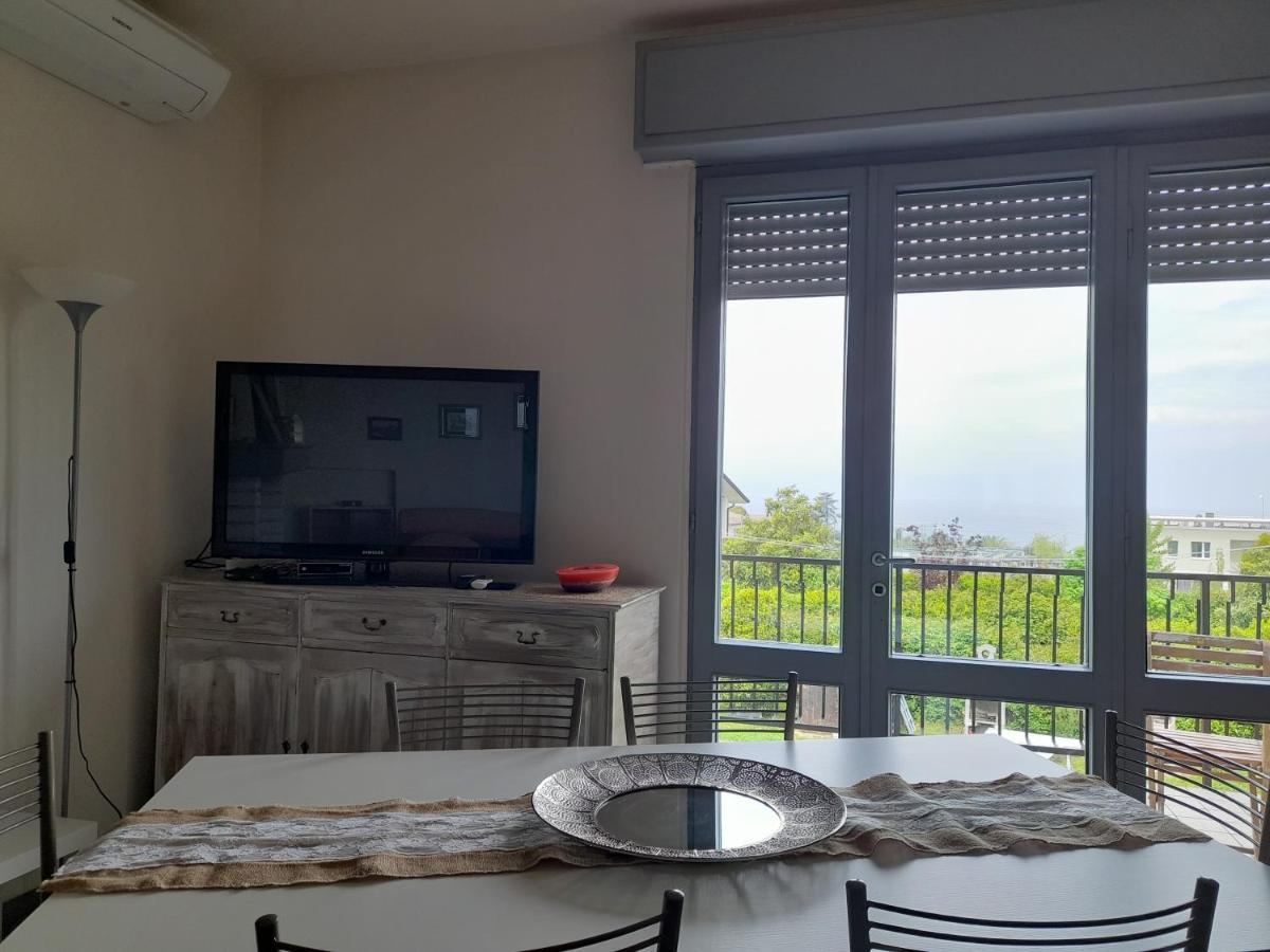 Villa La Magnolia - Private Beach Access, Garden, Views Lazise Bagian luar foto