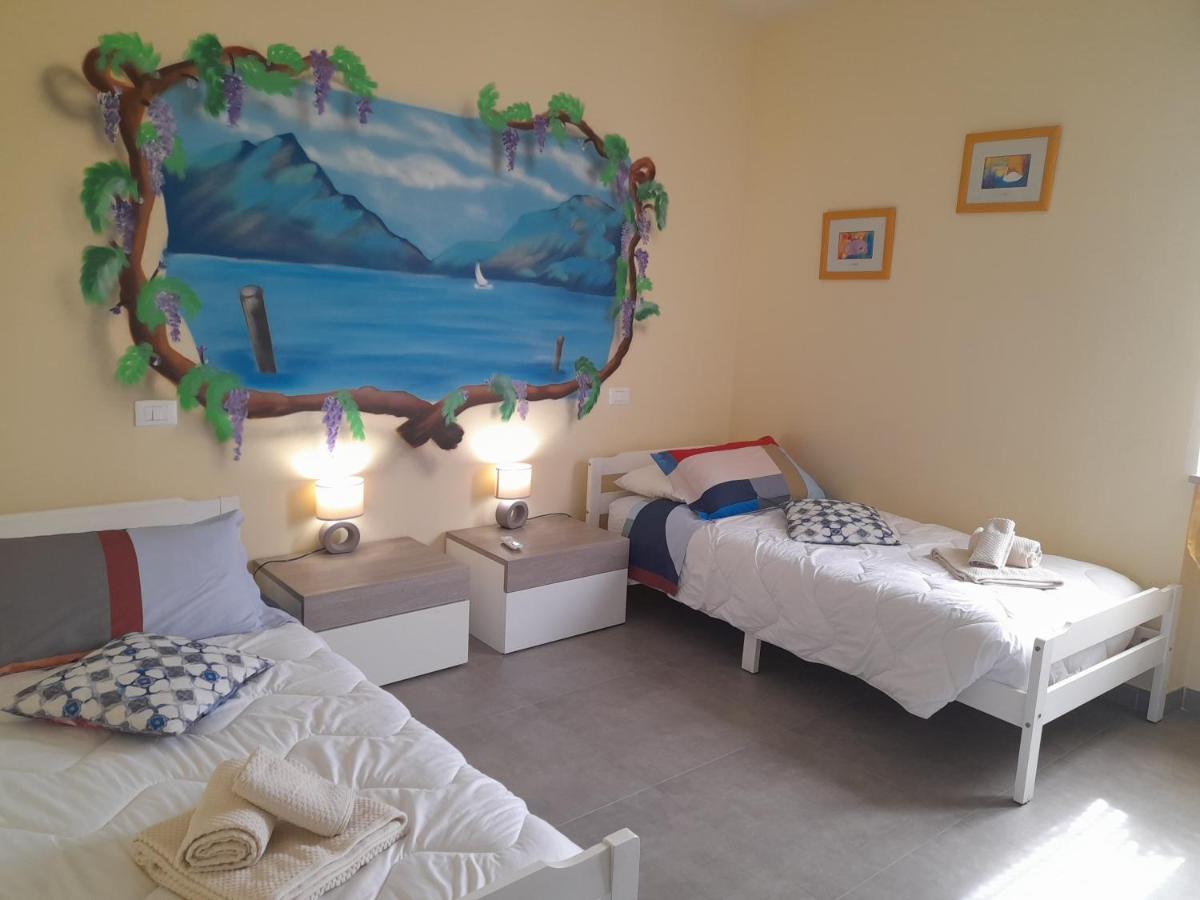 Villa La Magnolia - Private Beach Access, Garden, Views Lazise Bagian luar foto