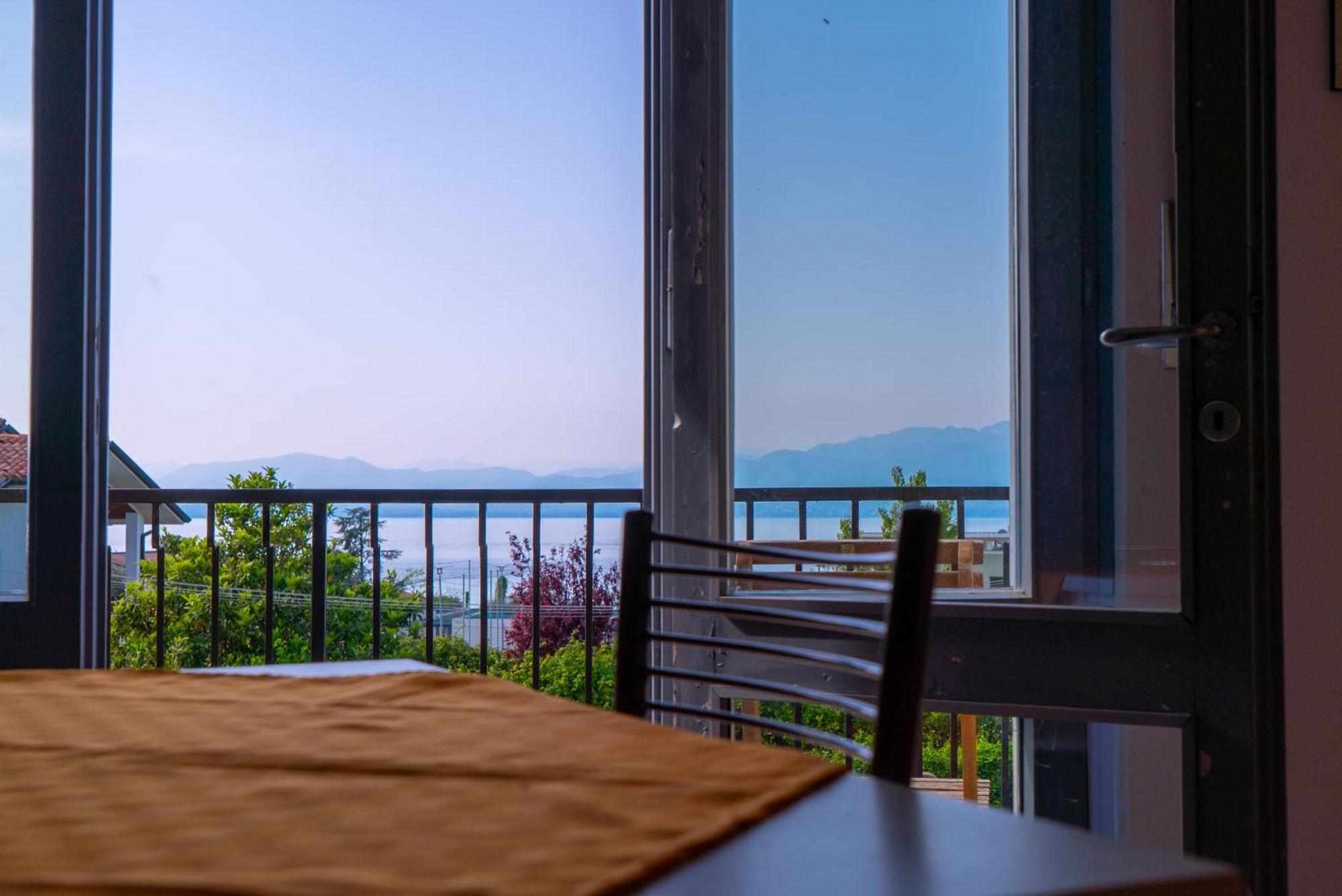 Villa La Magnolia - Private Beach Access, Garden, Views Lazise Ruang foto