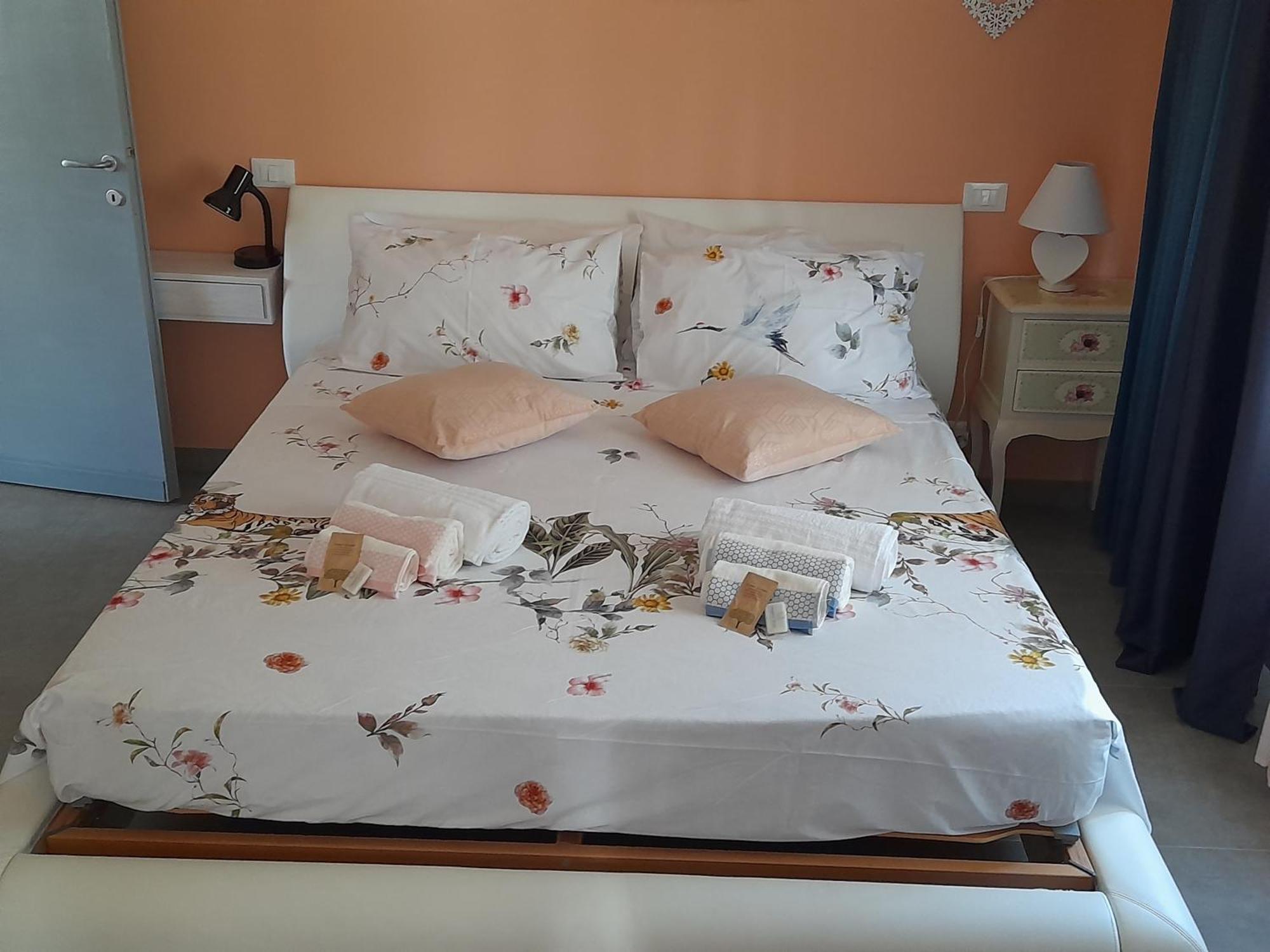 Villa La Magnolia - Private Beach Access, Garden, Views Lazise Ruang foto
